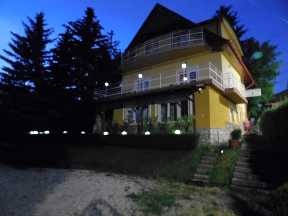 Szamoca Vendeghaz Hotel Miskolc Buitenkant foto