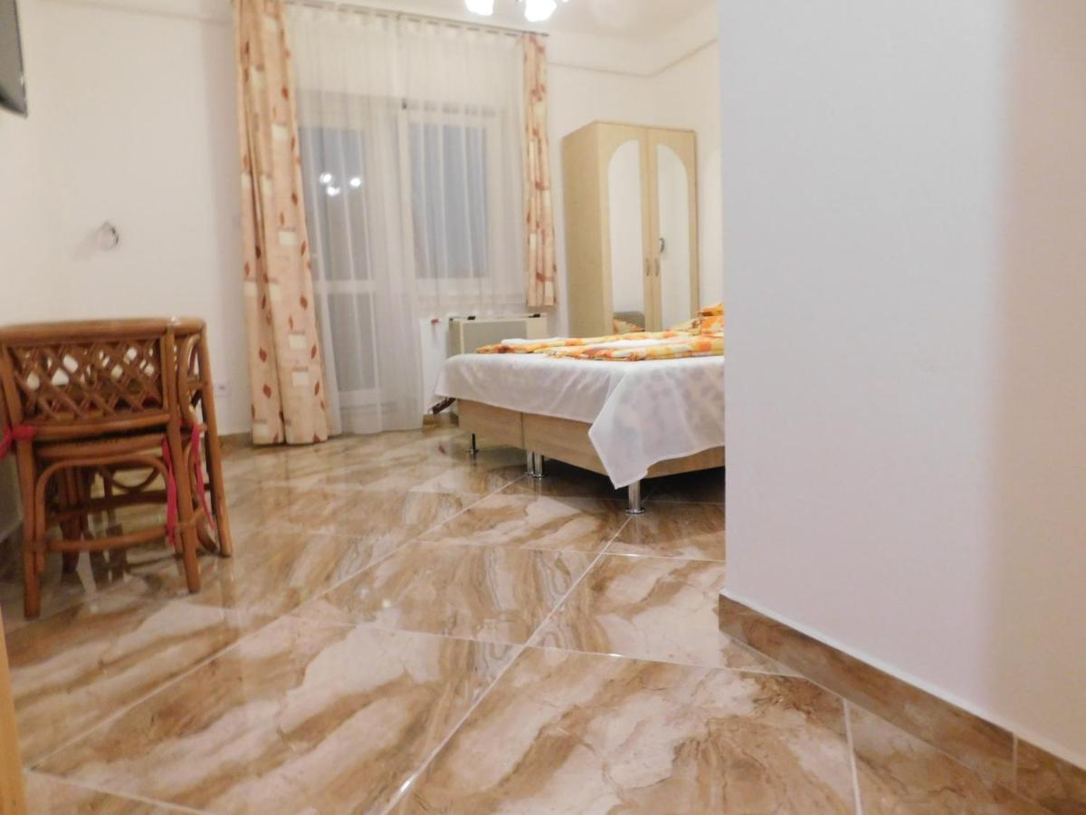 Szamoca Vendeghaz Hotel Miskolc Buitenkant foto
