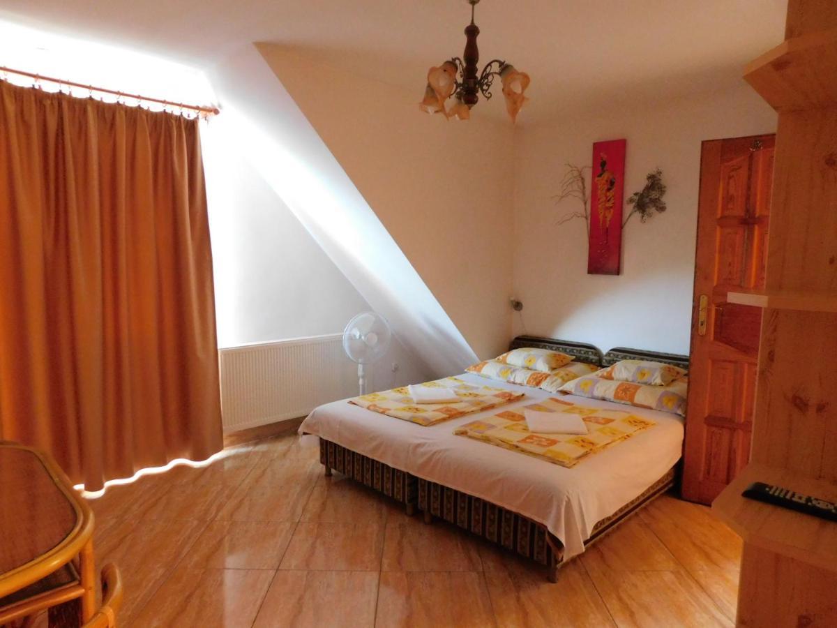 Szamoca Vendeghaz Hotel Miskolc Buitenkant foto