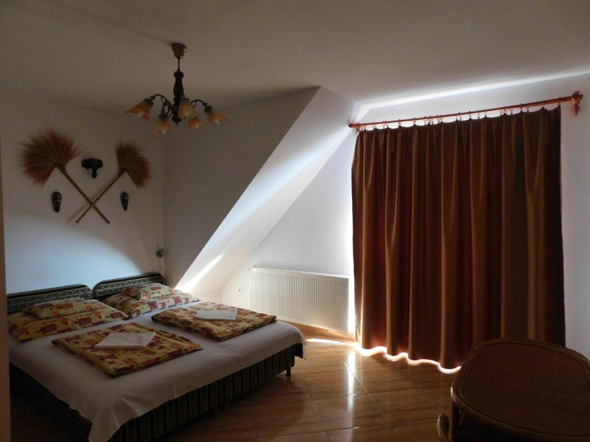 Szamoca Vendeghaz Hotel Miskolc Buitenkant foto