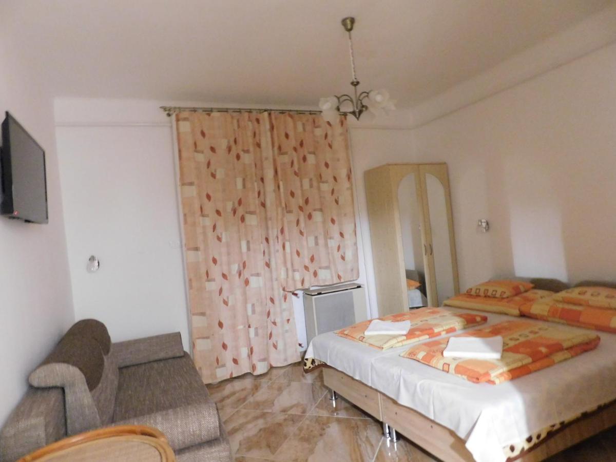 Szamoca Vendeghaz Hotel Miskolc Buitenkant foto