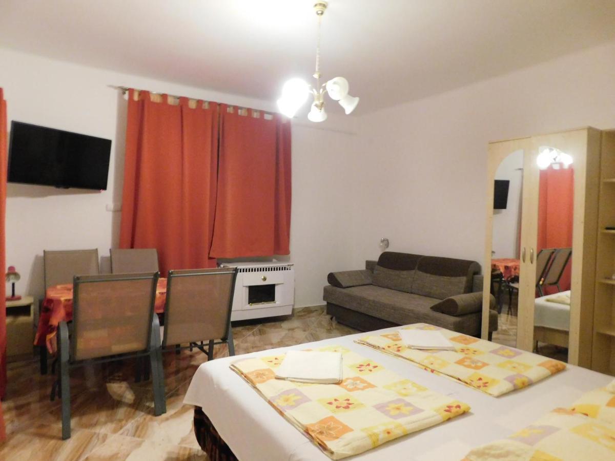 Szamoca Vendeghaz Hotel Miskolc Buitenkant foto